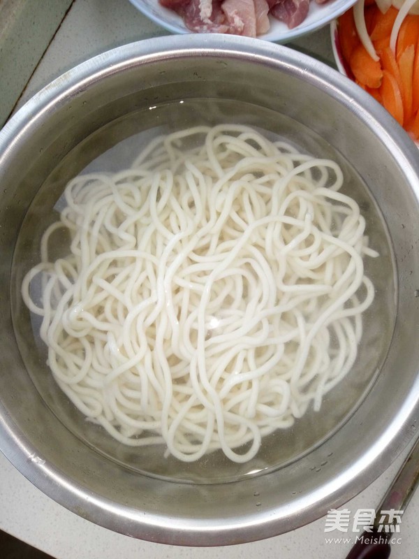 Fried Noodles with Homemade Meat recipe