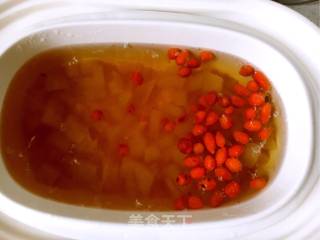 Snow Lotus Seed, Rock Sugar, Pear Soup recipe