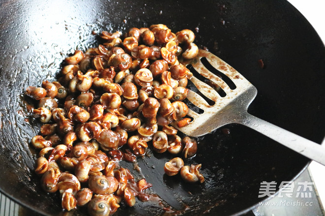 Sauce Stir-fried Water Chestnuts recipe