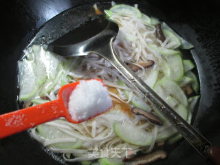 Shiitake Mushroom Night Blossom Noodle Soup recipe