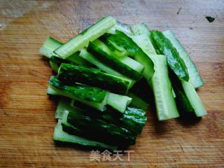 Cucumber Mixed with Dried Eggs recipe