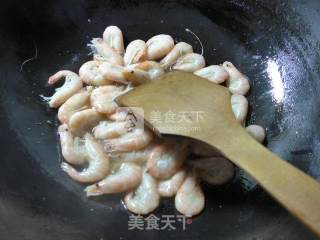 Stir-fried Spinach with Jiangbai Shrimp recipe