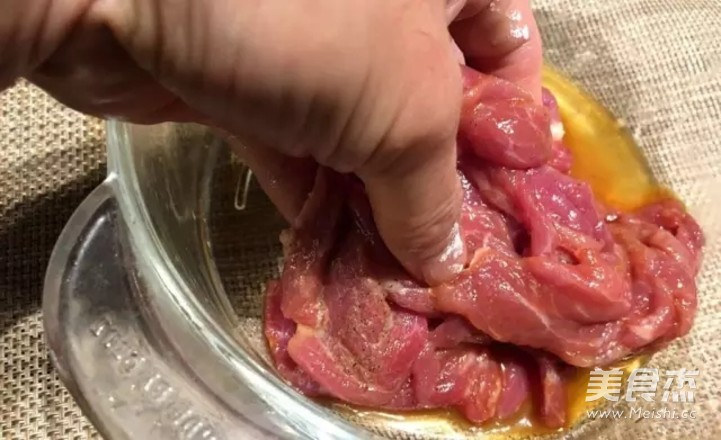Large Slices of Beef and Potato Noodles recipe