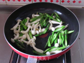 Asparagus and White Mushroom recipe