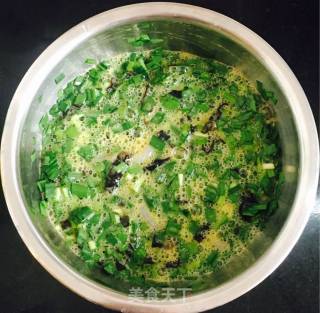 Scrambled Eggs with Leek and Shrimp recipe