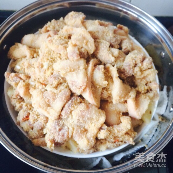 Steamed Pork with Potatoes recipe