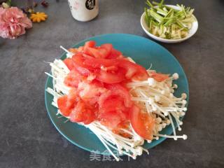 Stir-fried Tomatoes with Enoki Mushroom recipe