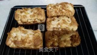 Pork Floss Salad Bread recipe