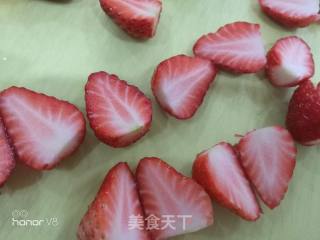Strawberry Yogurt Cup recipe
