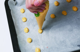 Crispy and Delicious Pineapple Biscuits recipe