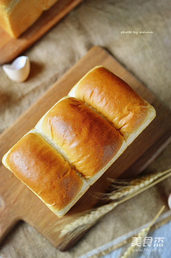 Fresh Milk Protein Toast + Salmon Toast Box recipe