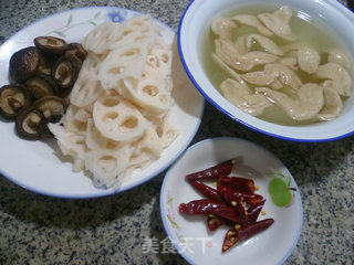 Stir-fried Lotus Root with Mushrooms and Soy Protein recipe