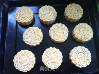 Five Kernel Moon Cakes recipe