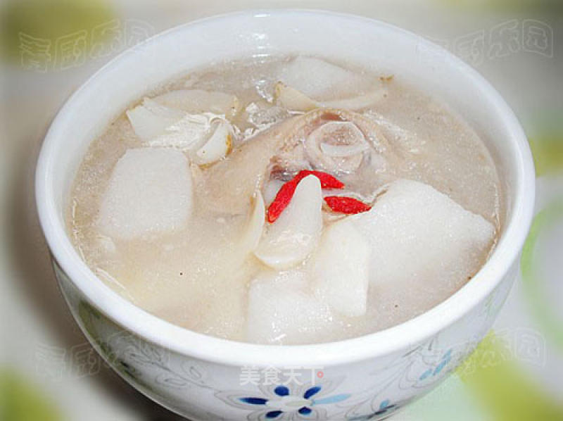 Nourishing Beauty and Clearing Fire Soup-yam Lily Pot Trotters recipe