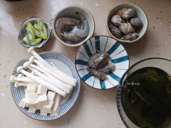 Wakame Seafood Tofu Soup recipe