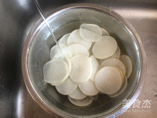 Pickled Hot and Sour White Radish recipe