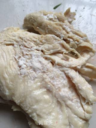 Enoki Mushroom Mixed with Chicken Breast recipe