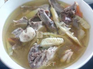 Duck Soup with Fresh Bamboo and Carrots recipe