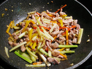 Stir-fried Shredded Pork with Celery and Mustard recipe