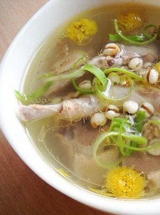 Chrysanthemum Barley and Pigeon Soup