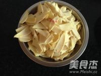 Stir-fried Pork with Winter Bamboo Shoots recipe