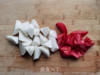 Stewed Beef Brisket with Radish and Tomato recipe