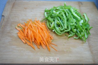 Shredded Pork with Green Pepper and Carrot recipe
