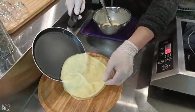 Homemade Desserts | Mango Pancake recipe