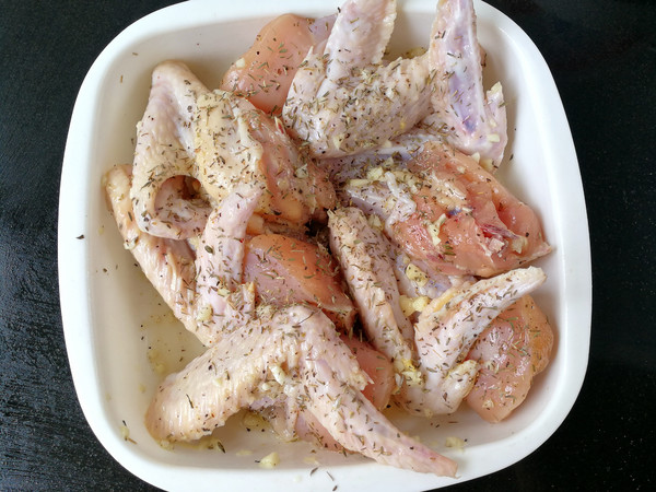 Thyme Chicken Wings recipe