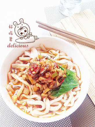 Noodles with Mushroom Spicy Sauce recipe