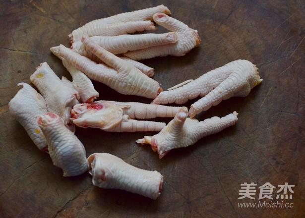 Pickled Pepper Chicken Feet recipe