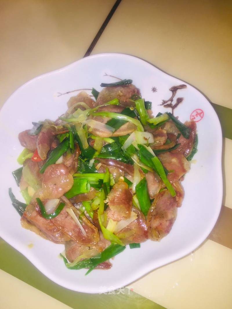 Stir-fried Sausage with Garlic recipe