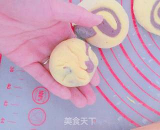 Two-color Steamed Buns recipe