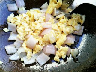 Scrambled Eggs with Onions recipe