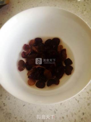 Stir-fried Coconut Milk with Cranberry recipe