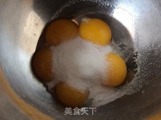 #四session Baking Contest and is Love to Eat Festival# Chimney Chiffon Yogurt Strawberry Cake recipe
