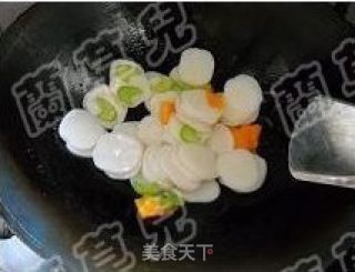 Stir-fried Rice Cake with Fruit and Vegetable recipe