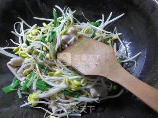 Fried Goose Intestines with Soybean Sprouts recipe