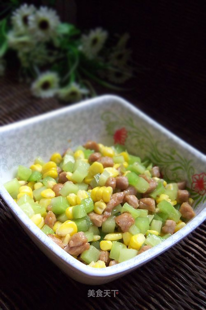 Stir-fried Diced Pork with Lettuce and Corn recipe