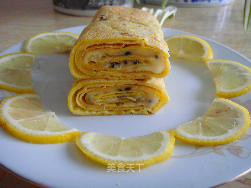 Orange-flavored Egg Rolls recipe