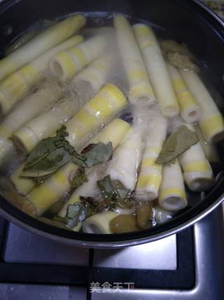 Delicious Hand Peeled Bamboo Shoots recipe