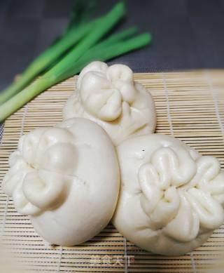 Rhubarb and Glutinous Rice Buns recipe