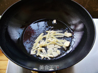 Xinlan Hand-made Private Kitchen [taste Lettuce Strips]——the Petty Bourgeois Fan of Crispy Lettuce recipe