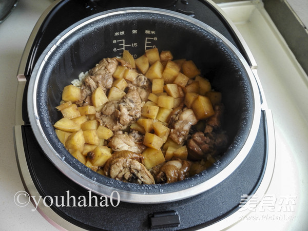 Potato and Chicken Drumsticks Braised Rice recipe