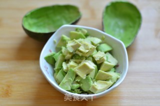 There is Also A New Way to Eat Fruit-----baked Shrimp with Avocado recipe