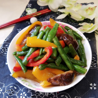 Stir-fried String Beans with Fresh Mushrooms and Color Peppers recipe