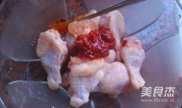 Raw Garlic Chicken Wing Root recipe