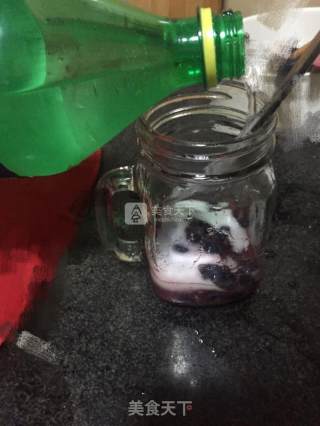 Blueberry Sparkling Water recipe