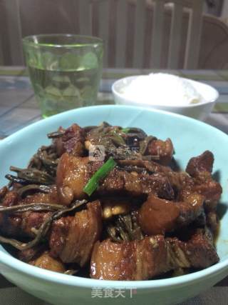 Braised Pork with Dried Cowpeas recipe