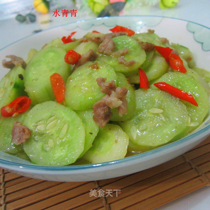 Fish-flavored Minced Pork and Cucumber recipe